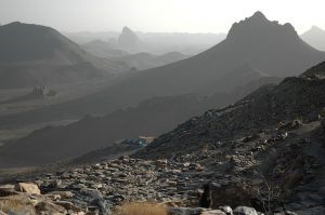 アルジェリア旅行のための基礎ガイド【治安・交通・両替・食費・電圧・フライトetc】